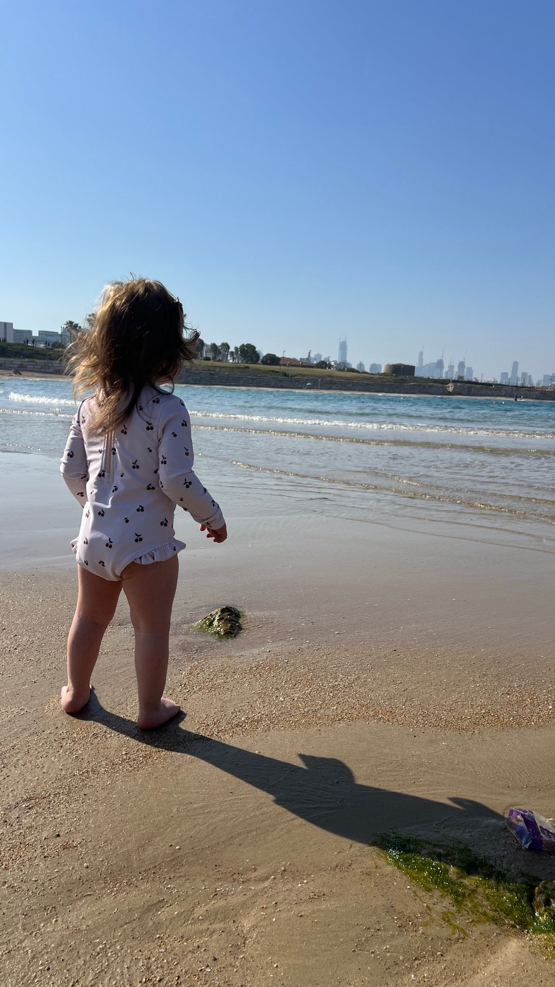 בגד ים שלם שרוול ארוך- דובדבנים