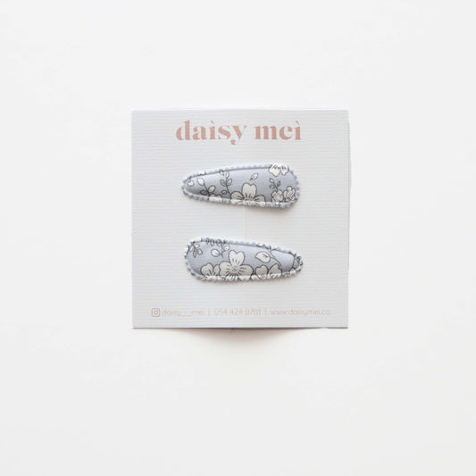 סיכות סופיה- פרחים תכלת